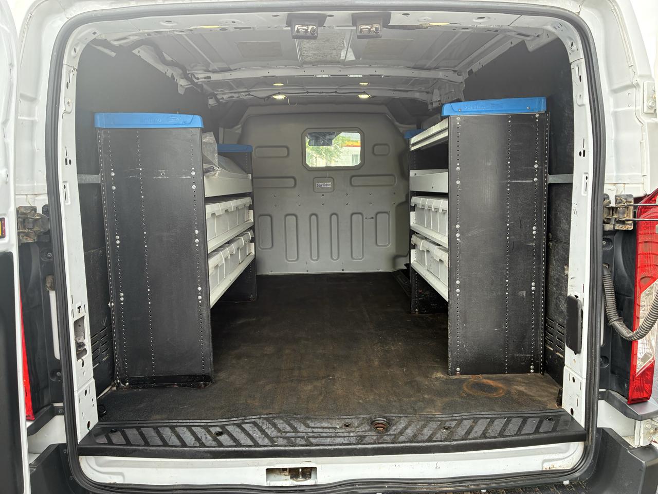 Ford Transit 250 Van Low Roof 60/40 Pass.130-in. WB 2017