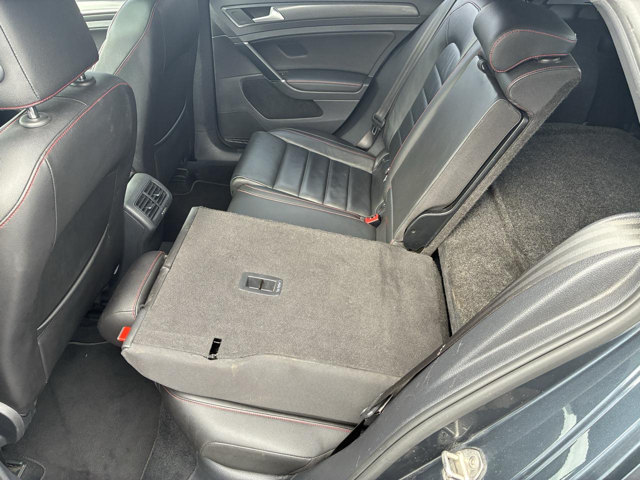 Volkswagen Golf GTI SE 6M 4-Door 2018