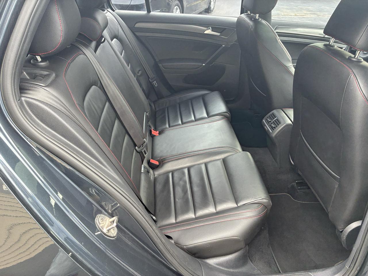 Volkswagen Golf GTI SE 6M 4-Door 2018