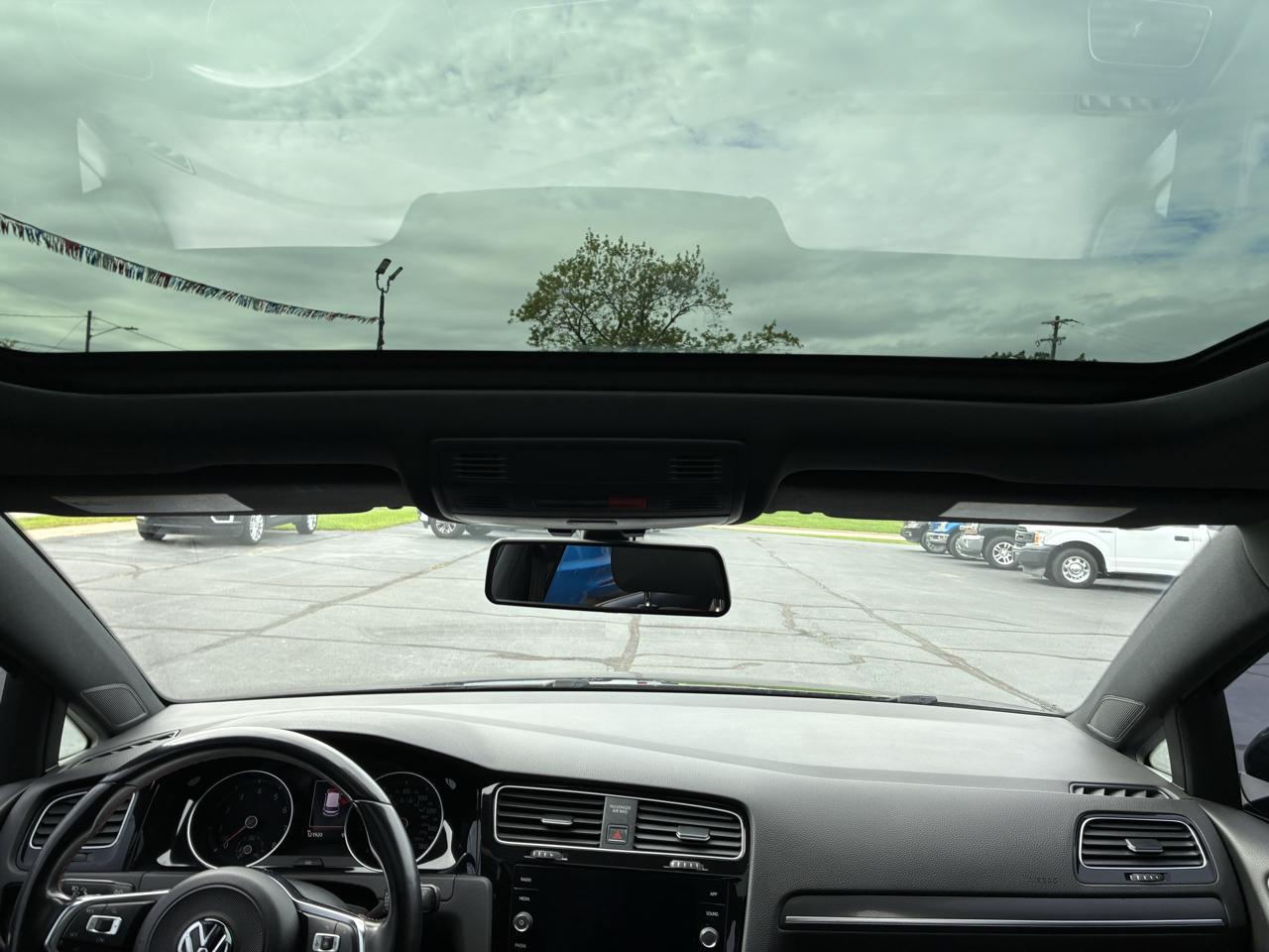 Volkswagen Golf GTI SE 6M 4-Door 2018