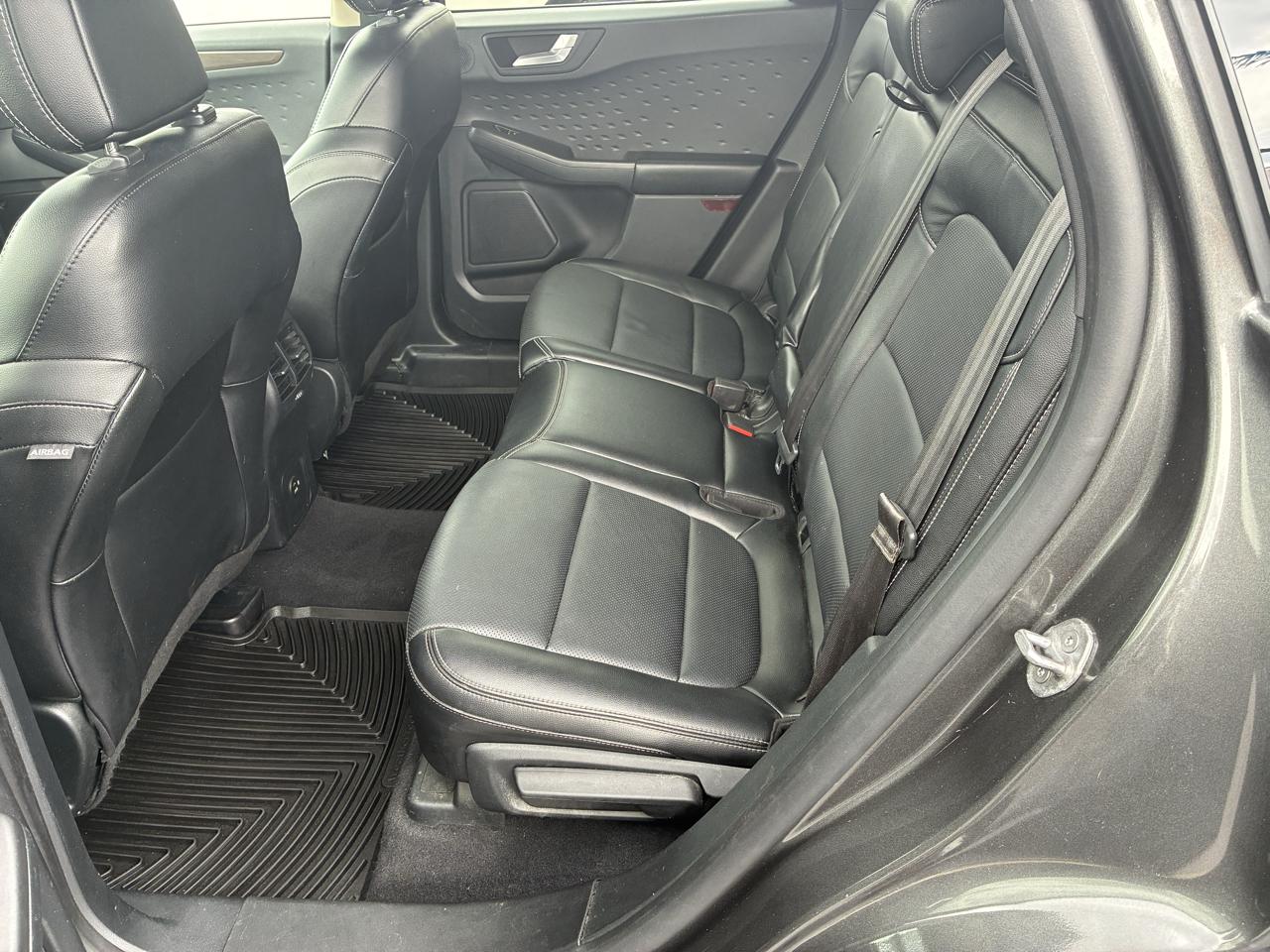 Ford Escape Hybrid Titanium AWD 2020