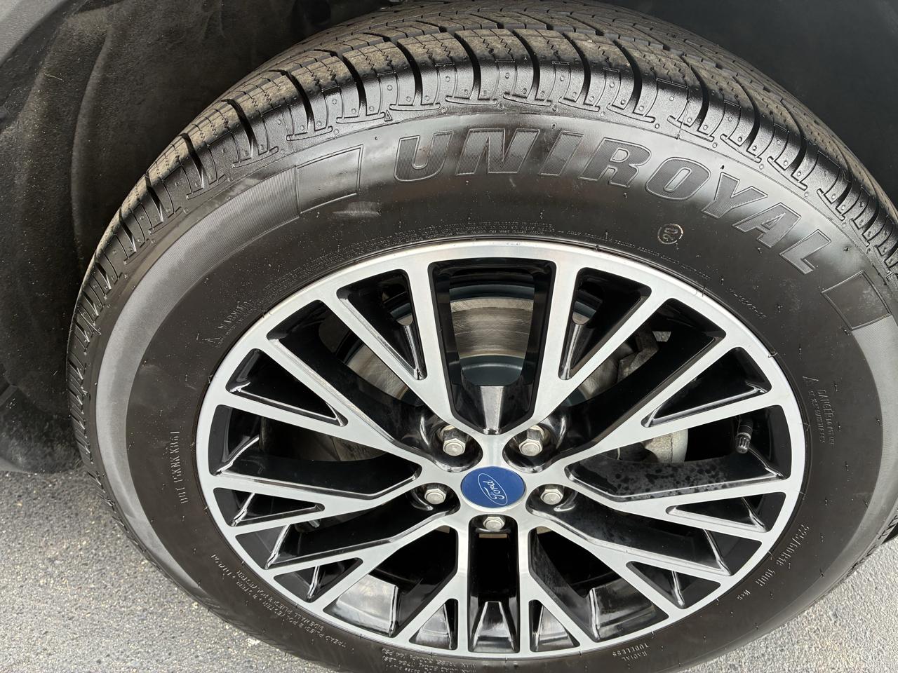 Ford Escape Hybrid Titanium AWD 2020