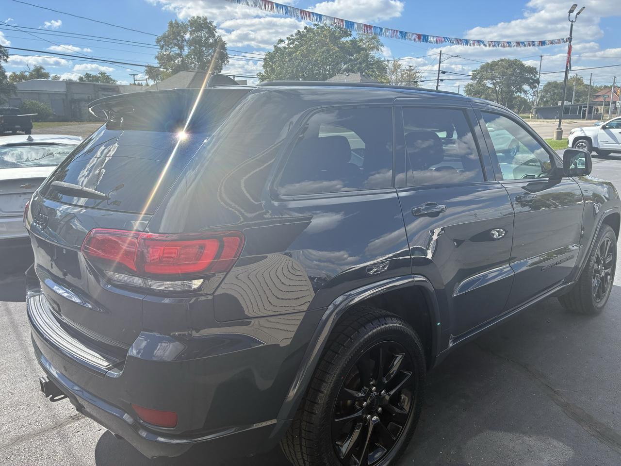 Jeep Grand Cherokee Laredo 4WD 2018
