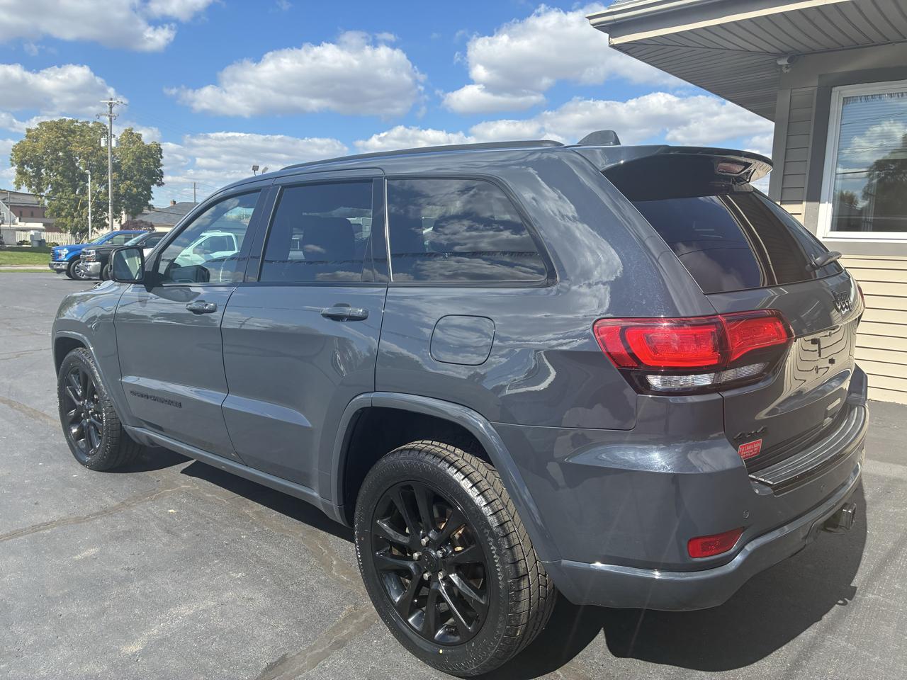 Jeep Grand Cherokee Laredo 4WD 2018