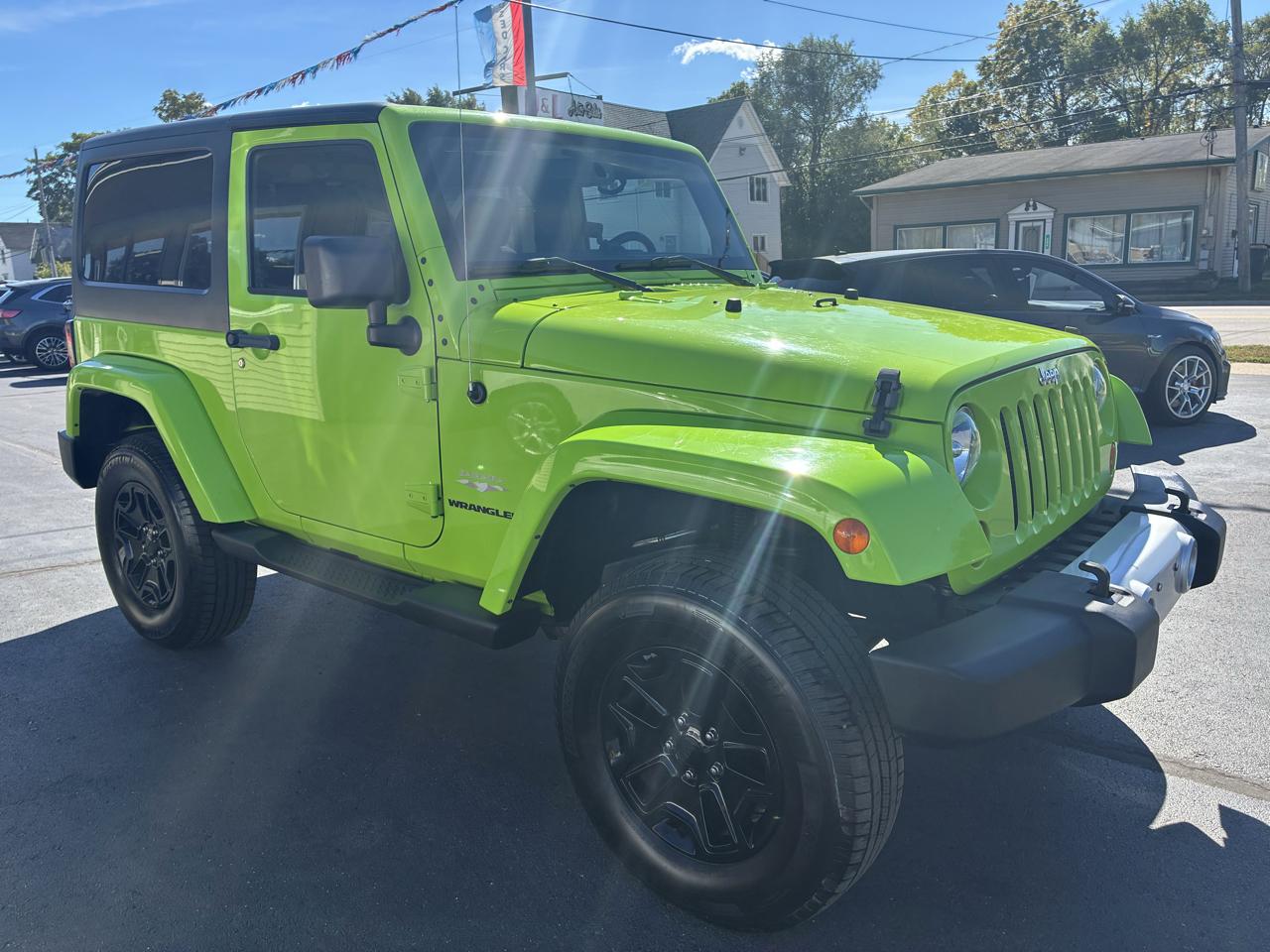 Jeep Wrangler Sahara 4WD 2013