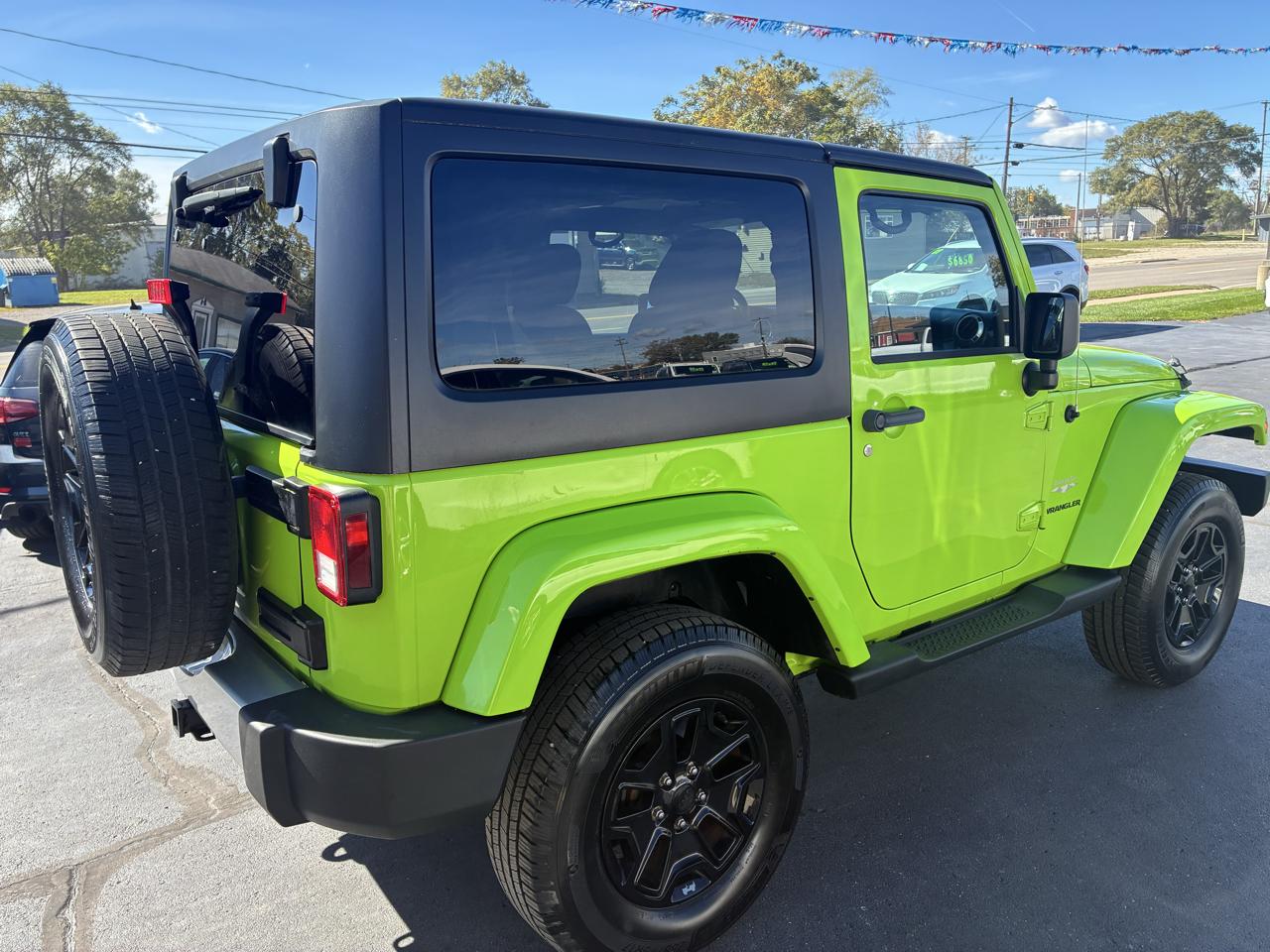 Jeep Wrangler Sahara 4WD 2013