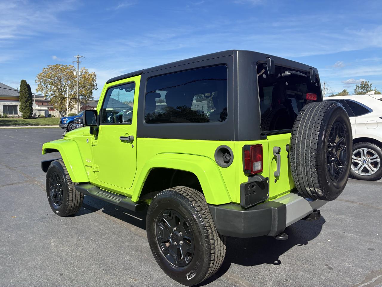 Jeep Wrangler Sahara 4WD 2013