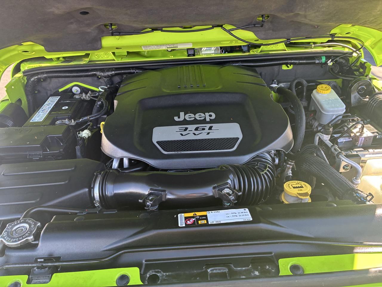 Jeep Wrangler Sahara 4WD 2013