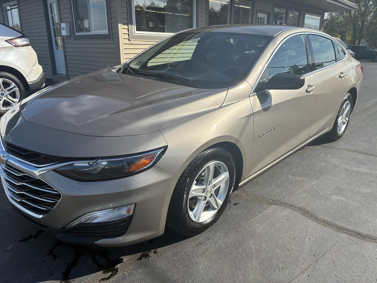 Chevrolet Malibu 4dr Sdn LS 2022