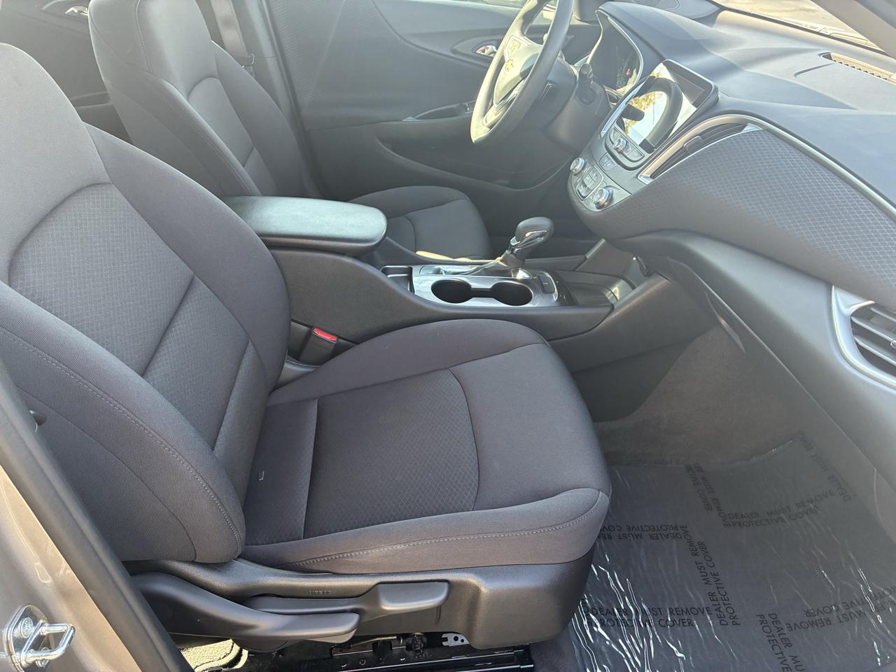 Chevrolet Malibu 4dr Sdn LS 2022