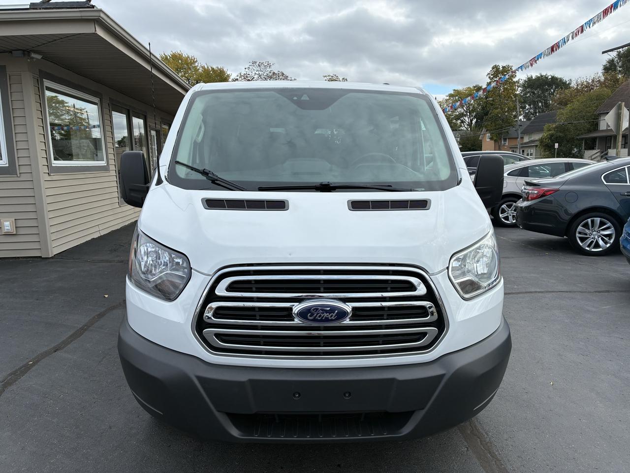 Ford Transit 350 Wagon Low Roof XLT 60/40 Pass. 148-in. WB 2016