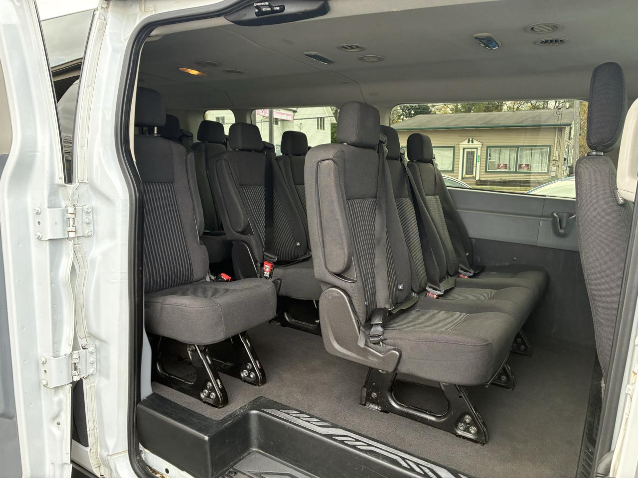 Ford Transit 350 Wagon Low Roof XLT 60/40 Pass. 148-in. WB 2016