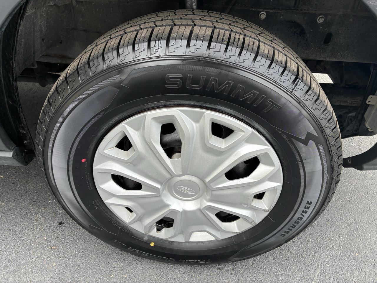 Ford Transit 350 Wagon Low Roof XLT 60/40 Pass. 148-in. WB 2016