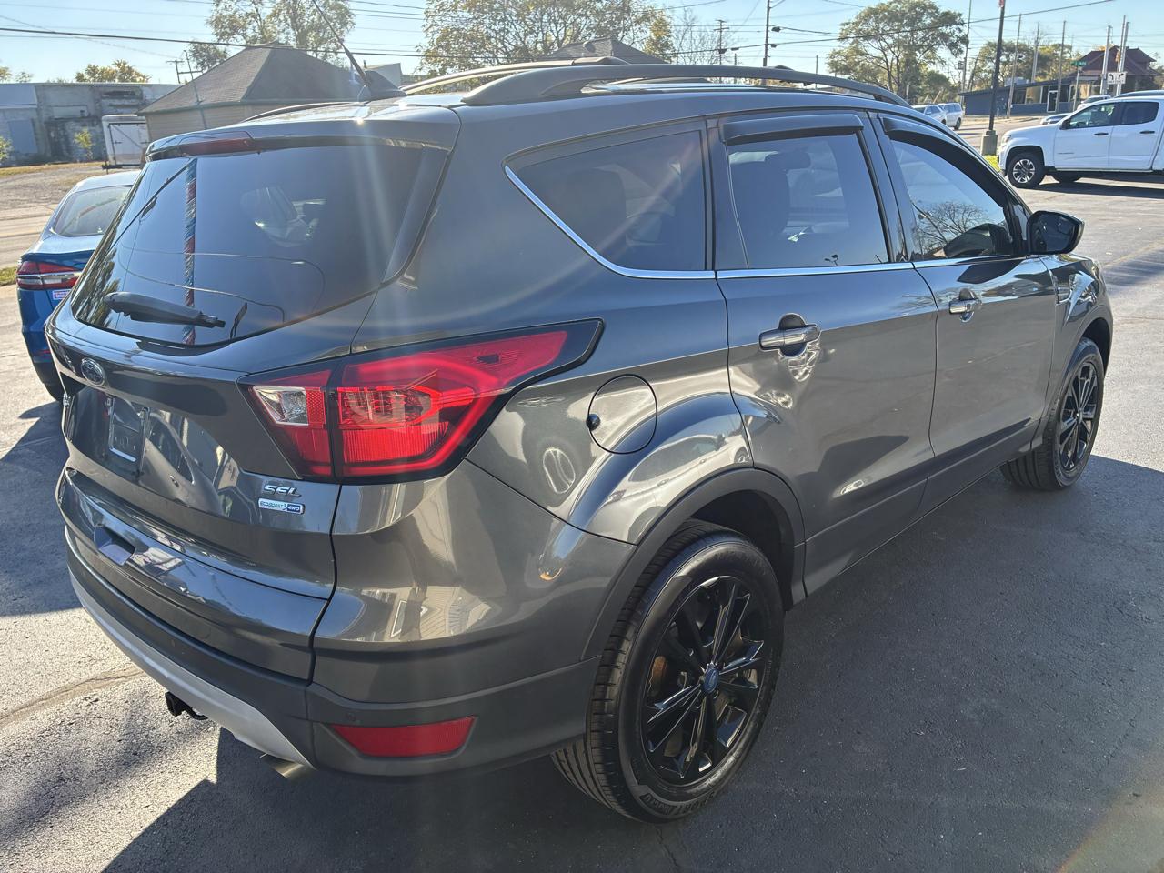 Ford Escape SEL 4WD 2019