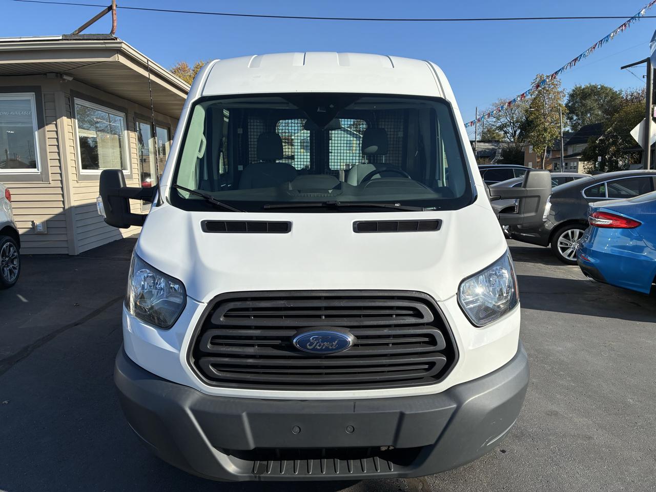 Ford Transit 250 Van Med. Roof w/Sliding Pass. 148-in. WB 2015