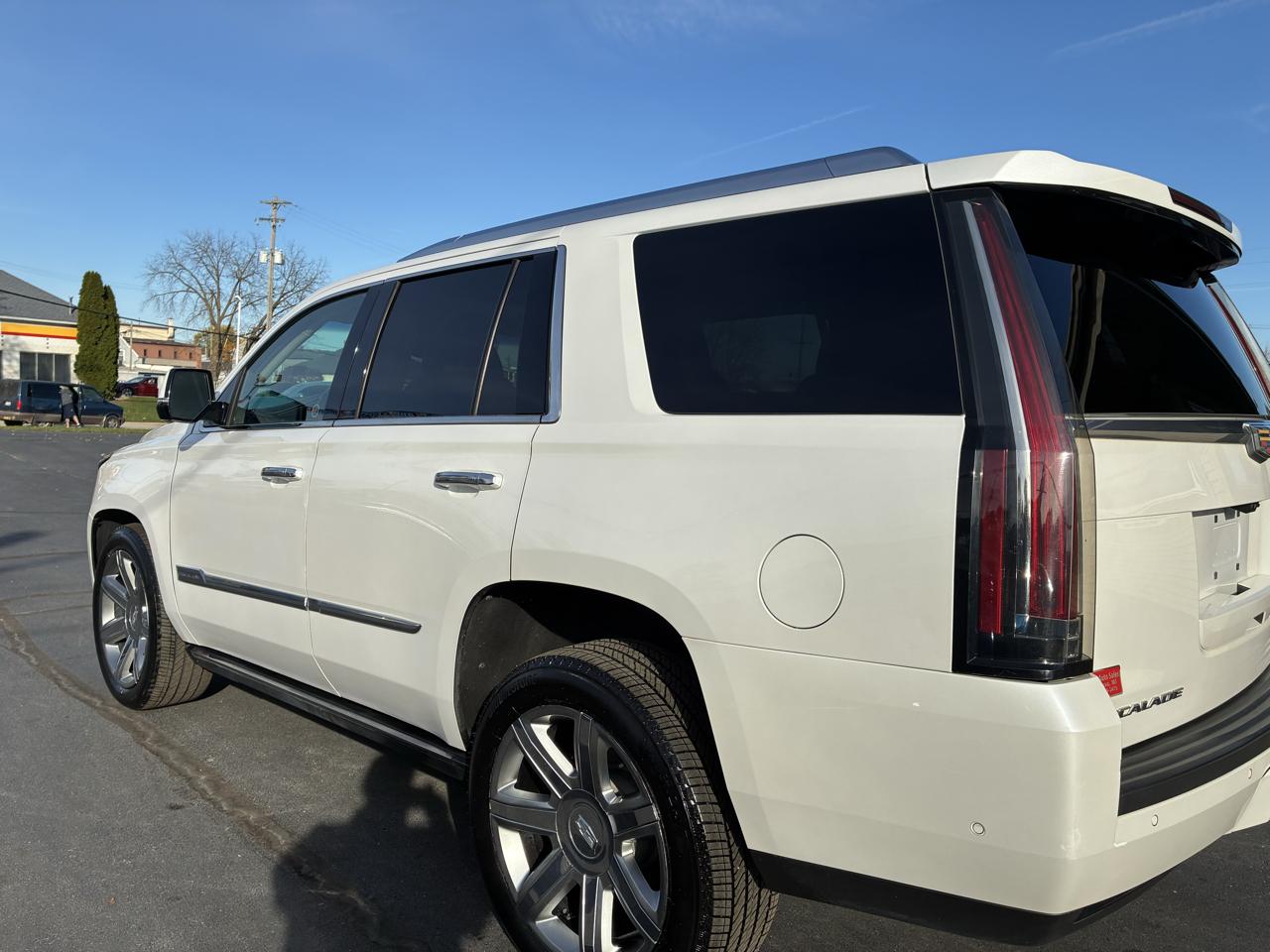 Cadillac Escalade Premium 4WD 2017