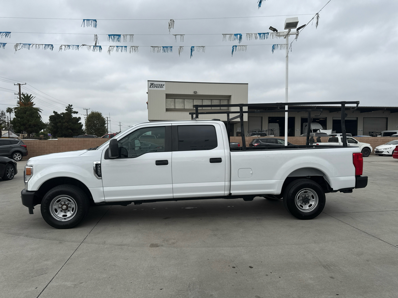 Ford Super Duty F-250 SRW XL 2WD Crew Cab 8' Box 2021 Ford Super Duty F-250 SRW XL 2WD Crew Cab 8' Box 2021