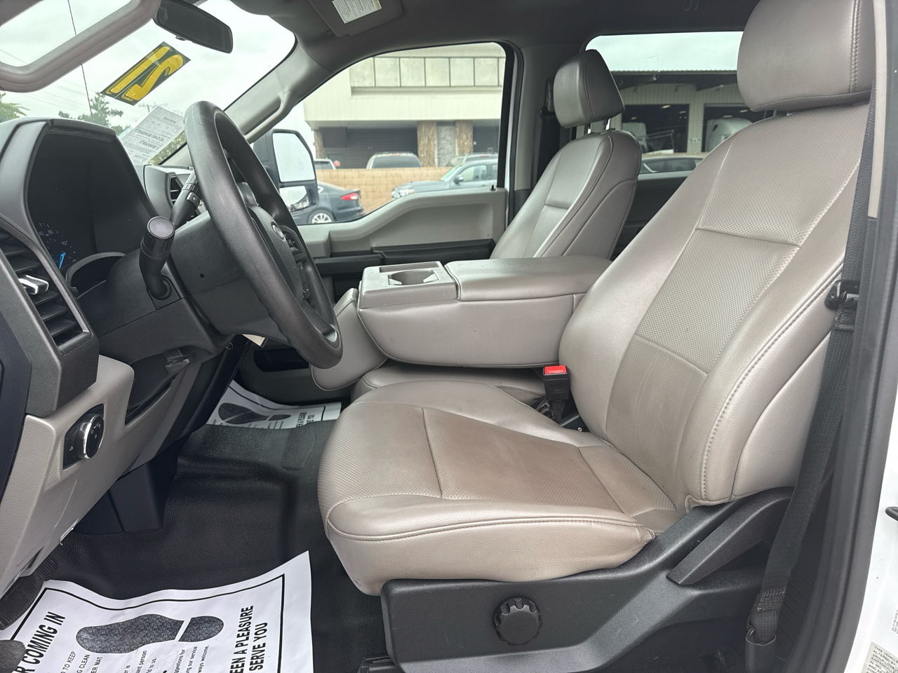 Ford Super Duty F-250 SRW XL 2WD Crew Cab 8' Box 2021 Ford Super Duty F-250 SRW XL 2WD Crew Cab 8' Box 2021