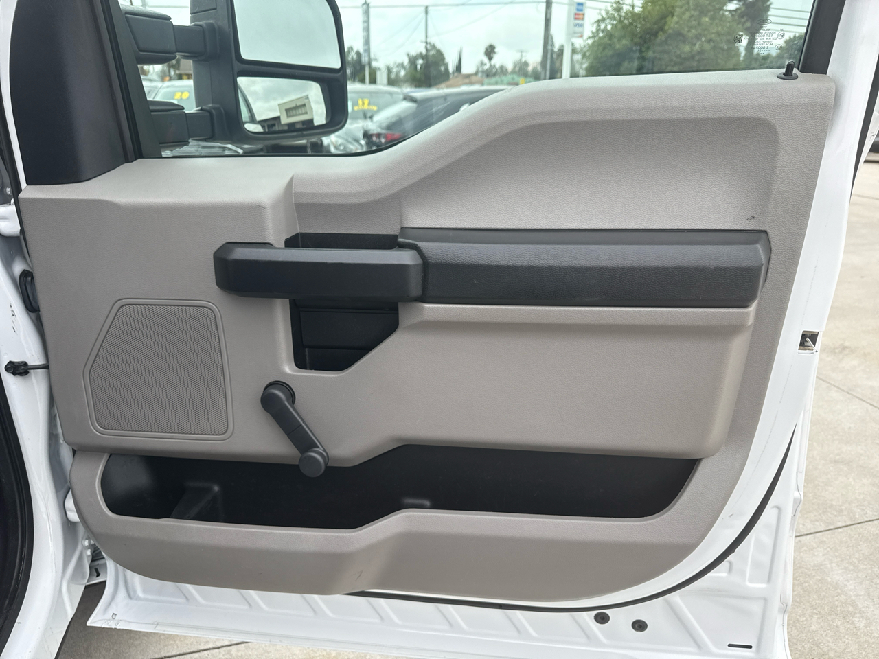 Ford Super Duty F-250 SRW XL 2WD Crew Cab 8' Box 2021 Ford Super Duty F-250 SRW XL 2WD Crew Cab 8' Box 2021