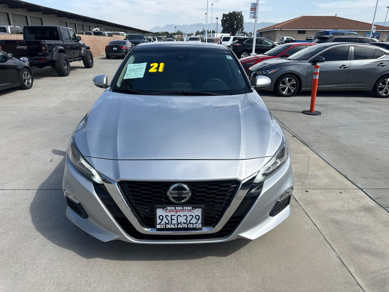 Nissan Altima 2.5 SV Sedan 2021