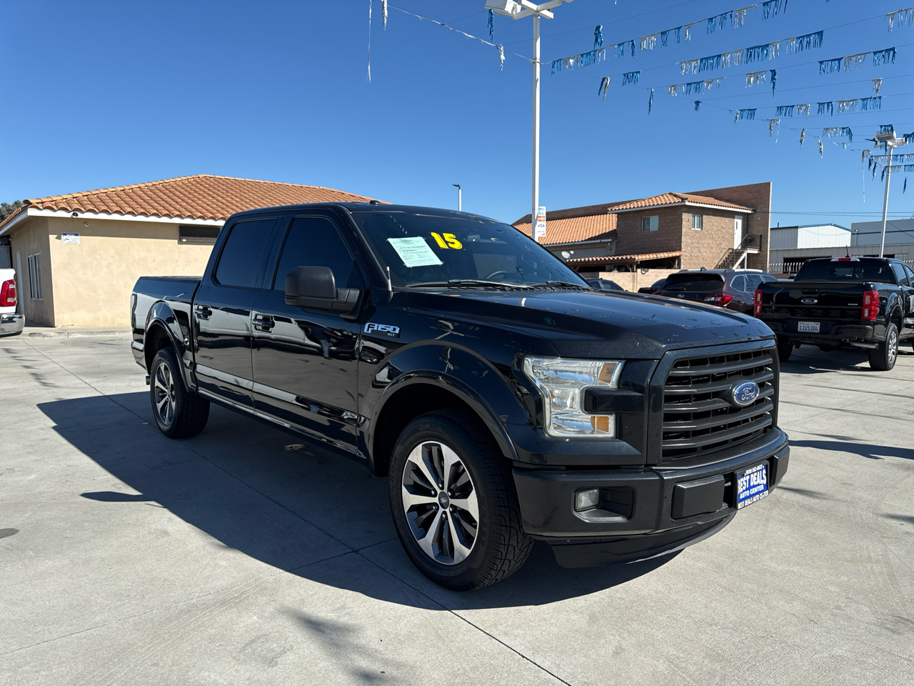 Ford F-150 2WD SuperCab 145" XLT 2015 Ford F-150 2WD SuperCab 145" XLT 2015