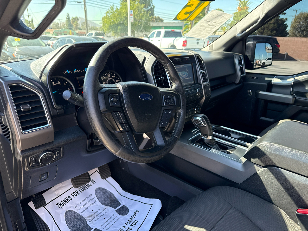 Ford F-150 2WD SuperCab 145" XLT 2015 Ford F-150 2WD SuperCab 145" XLT 2015