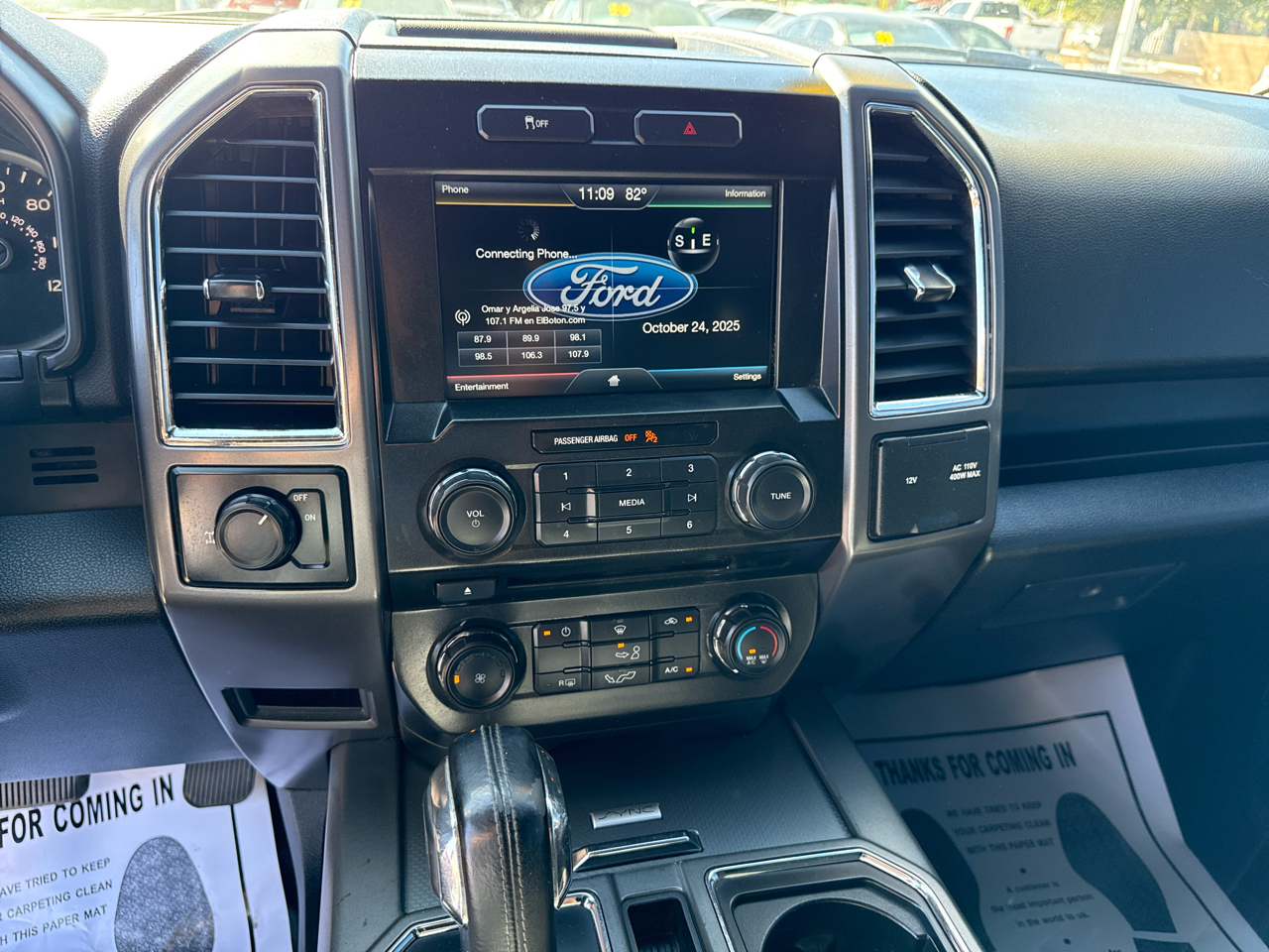 Ford F-150 2WD SuperCab 145" XLT 2015 Ford F-150 2WD SuperCab 145" XLT 2015
