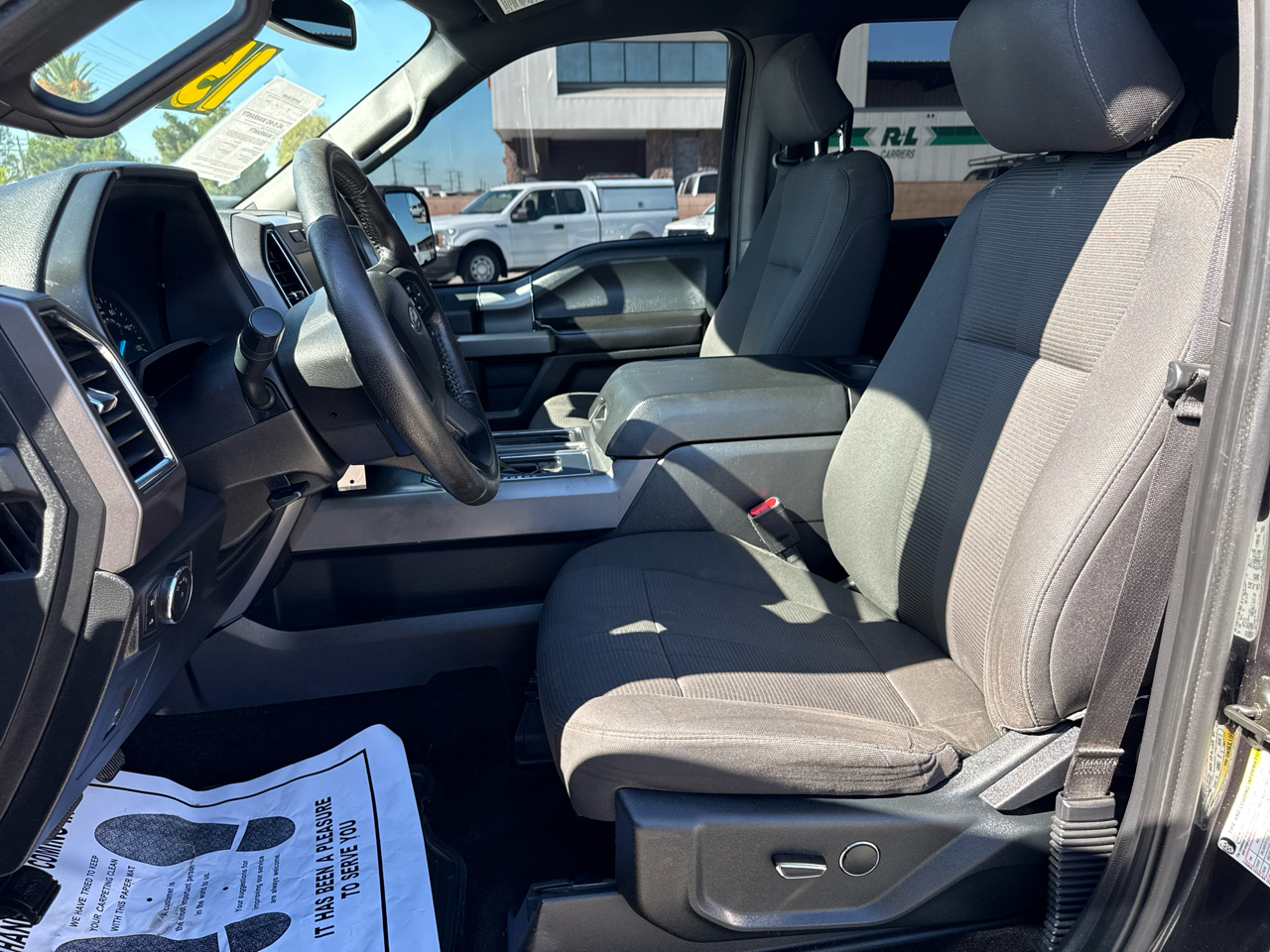 Ford F-150 2WD SuperCab 145" XLT 2015 Ford F-150 2WD SuperCab 145" XLT 2015