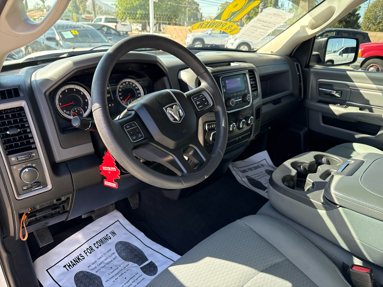 RAM 1500 Classic Tradesman 4x2 Reg Cab 6'4" Box 2019 RAM 1500 Classic Tradesman 4x2 Reg Cab 6'4" Box 2019