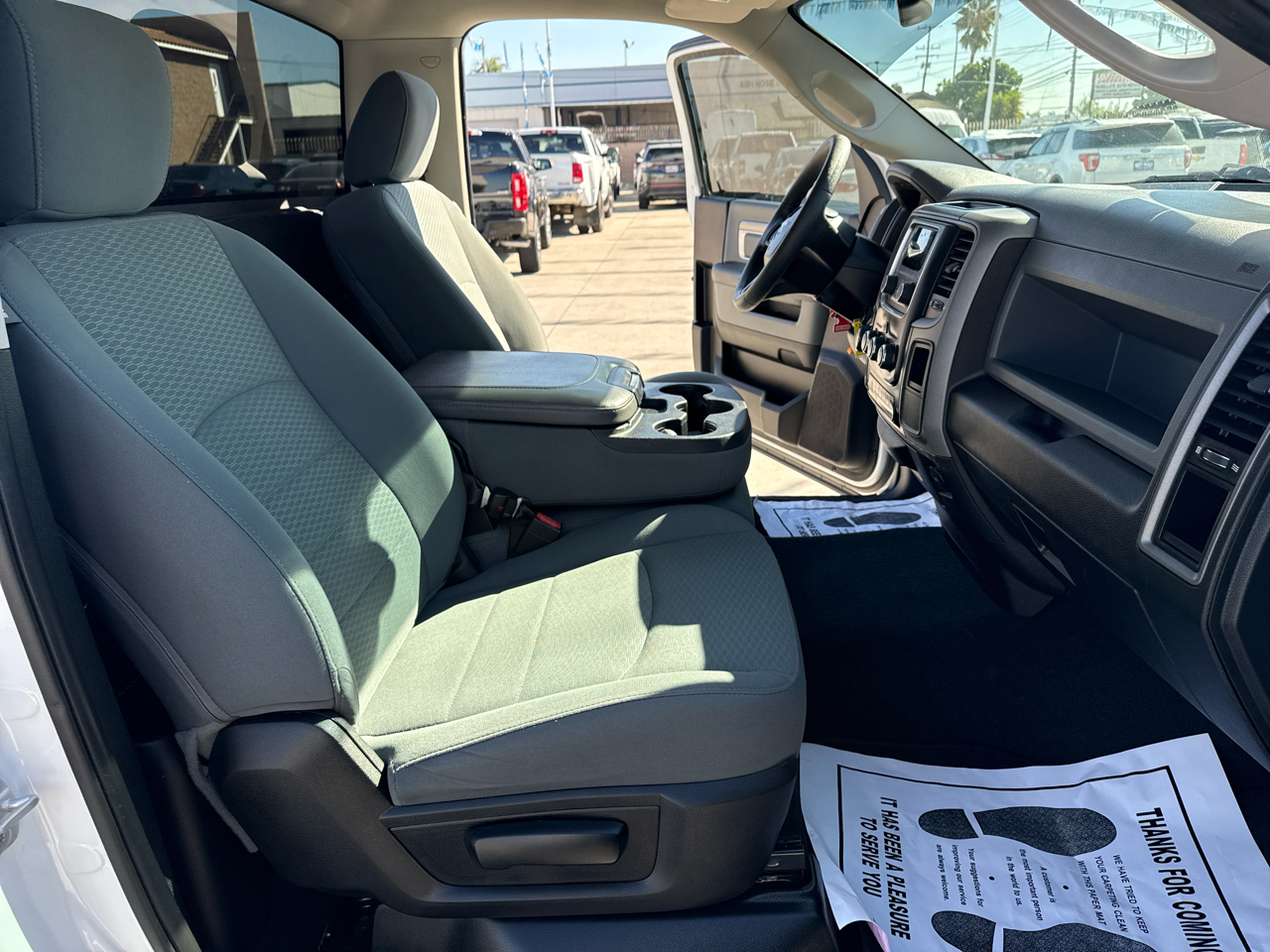 RAM 1500 Classic Tradesman 4x2 Reg Cab 6'4" Box 2019 RAM 1500 Classic Tradesman 4x2 Reg Cab 6'4" Box 2019