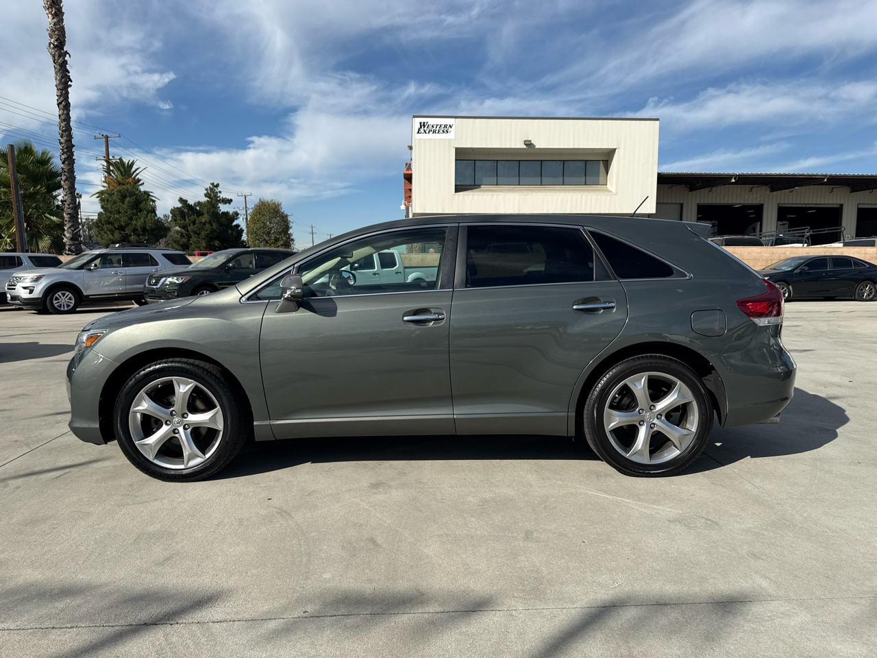 Toyota Venza 4dr Wgn V6 AWD Limited (Natl) 2013 Toyota Venza 4dr Wgn V6 AWD Limited (Natl) 2013