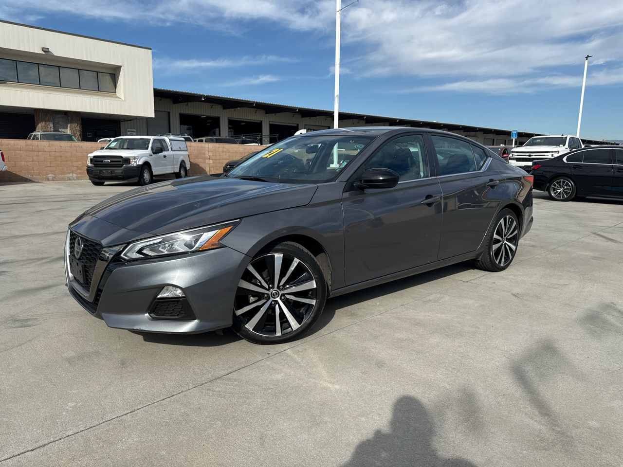 Nissan Altima 2.5 SR Sedan 2021 Nissan Altima 2.5 SR Sedan 2021