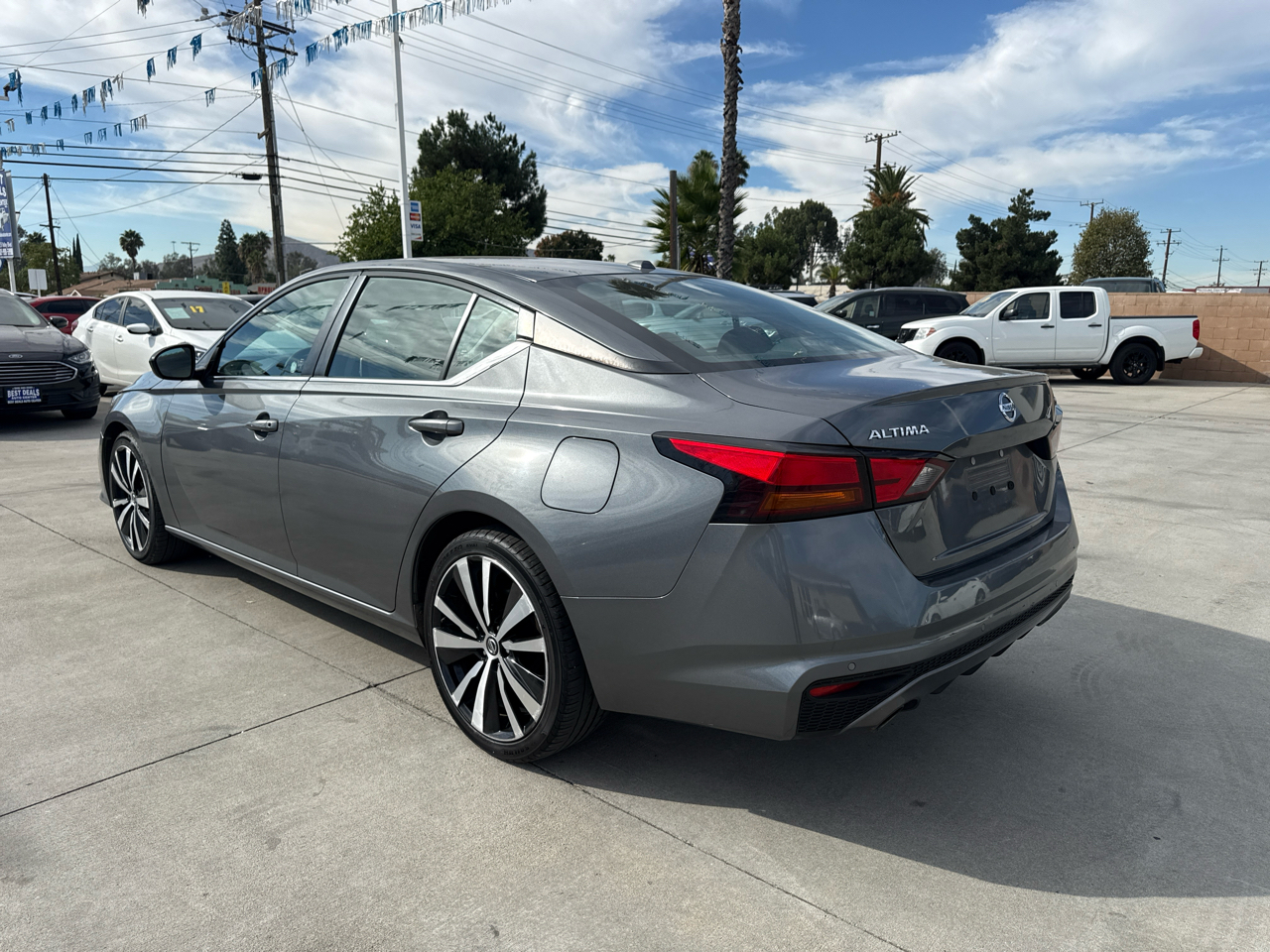 Nissan Altima 2.5 SR Sedan 2021 Nissan Altima 2.5 SR Sedan 2021