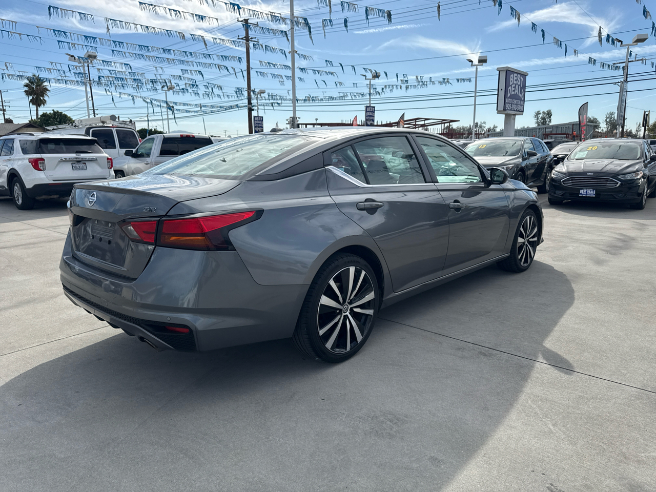 Nissan Altima 2.5 SR Sedan 2021 Nissan Altima 2.5 SR Sedan 2021