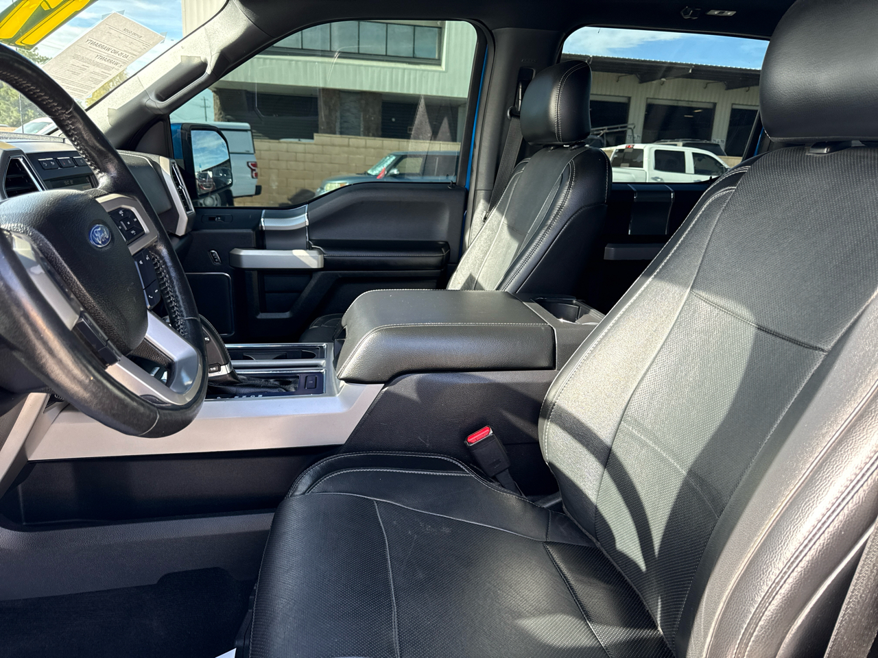 Ford F-150 Lariat 4WD SuperCrew 5.5' Box 2017