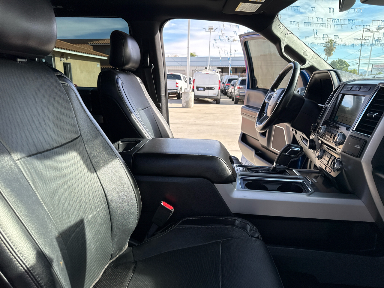 Ford F-150 Lariat 4WD SuperCrew 5.5' Box 2017