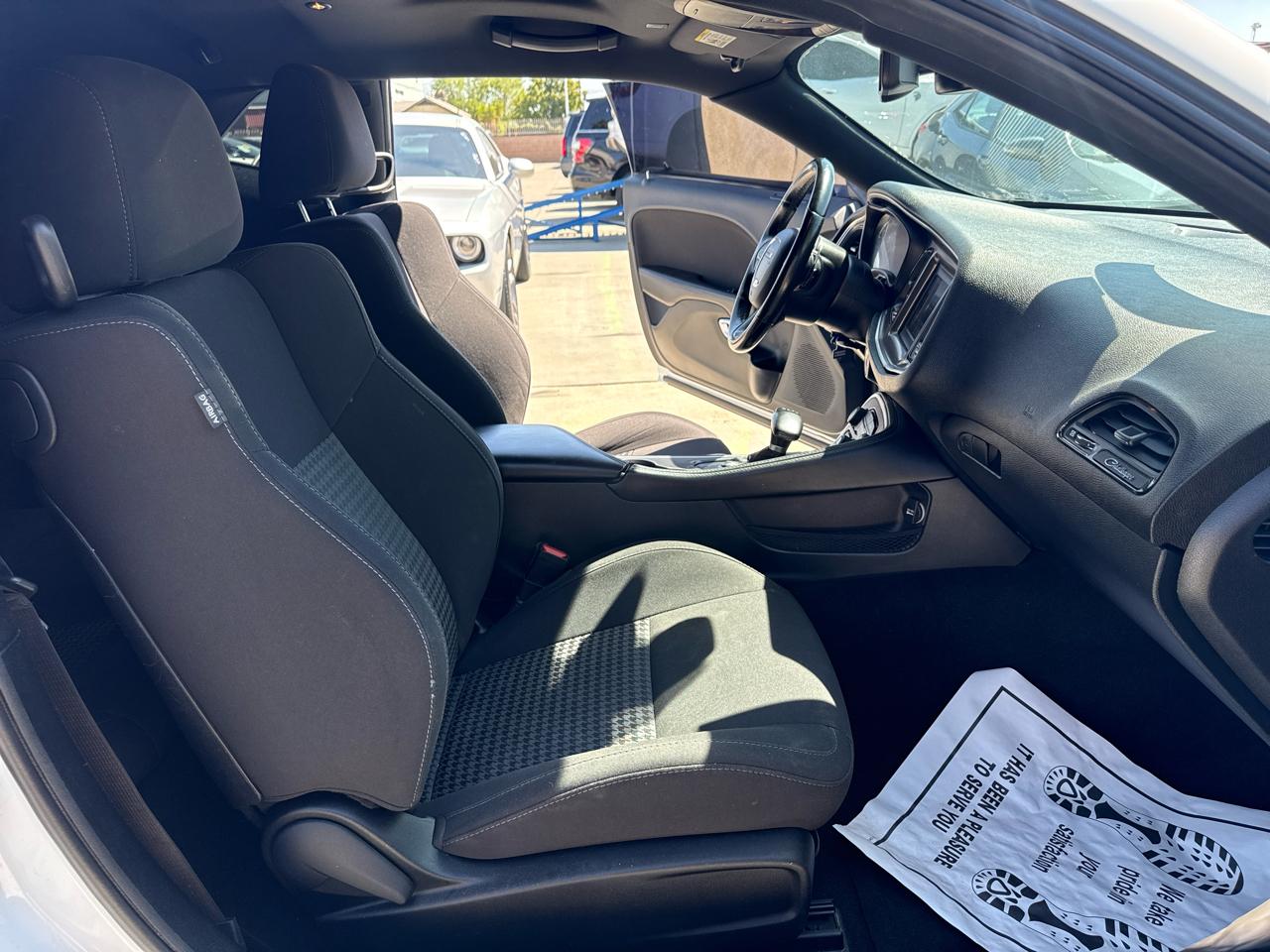 Dodge Challenger GT RWD 2021