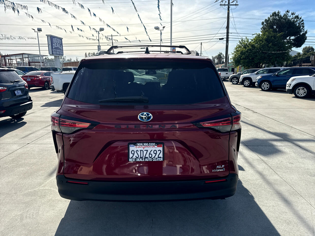 Toyota Sienna XLE FWD 8-Passenger (Natl) 2021