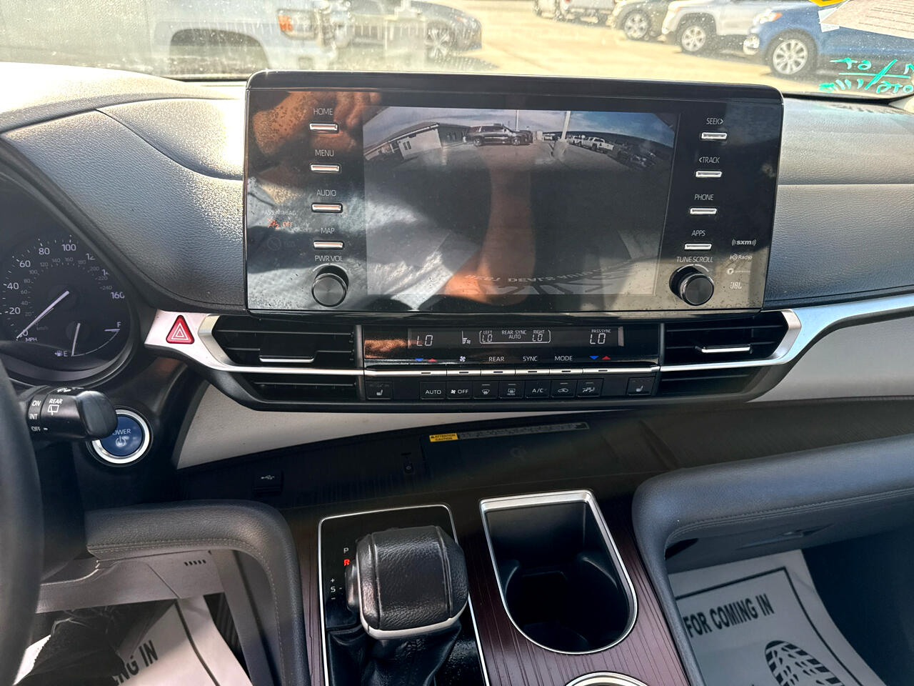 Toyota Sienna XLE FWD 8-Passenger (Natl) 2021