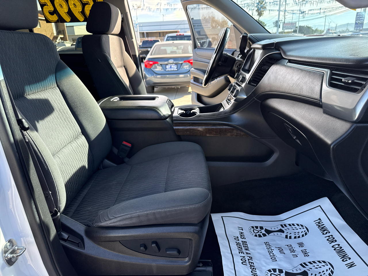 Chevrolet Suburban 2WD 4dr 1500 LS 2016