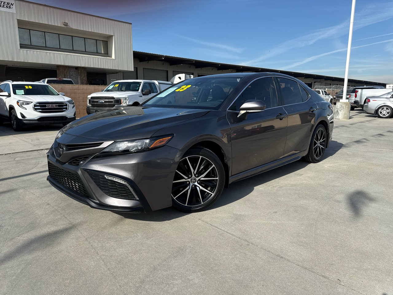Toyota Camry SE Auto (Natl) 2023