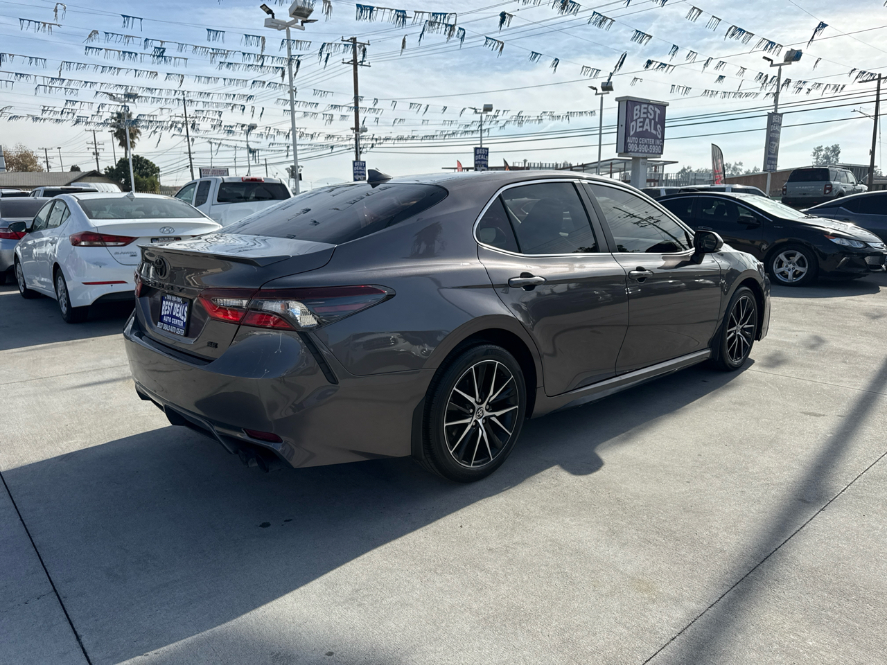 Toyota Camry SE Auto (Natl) 2023