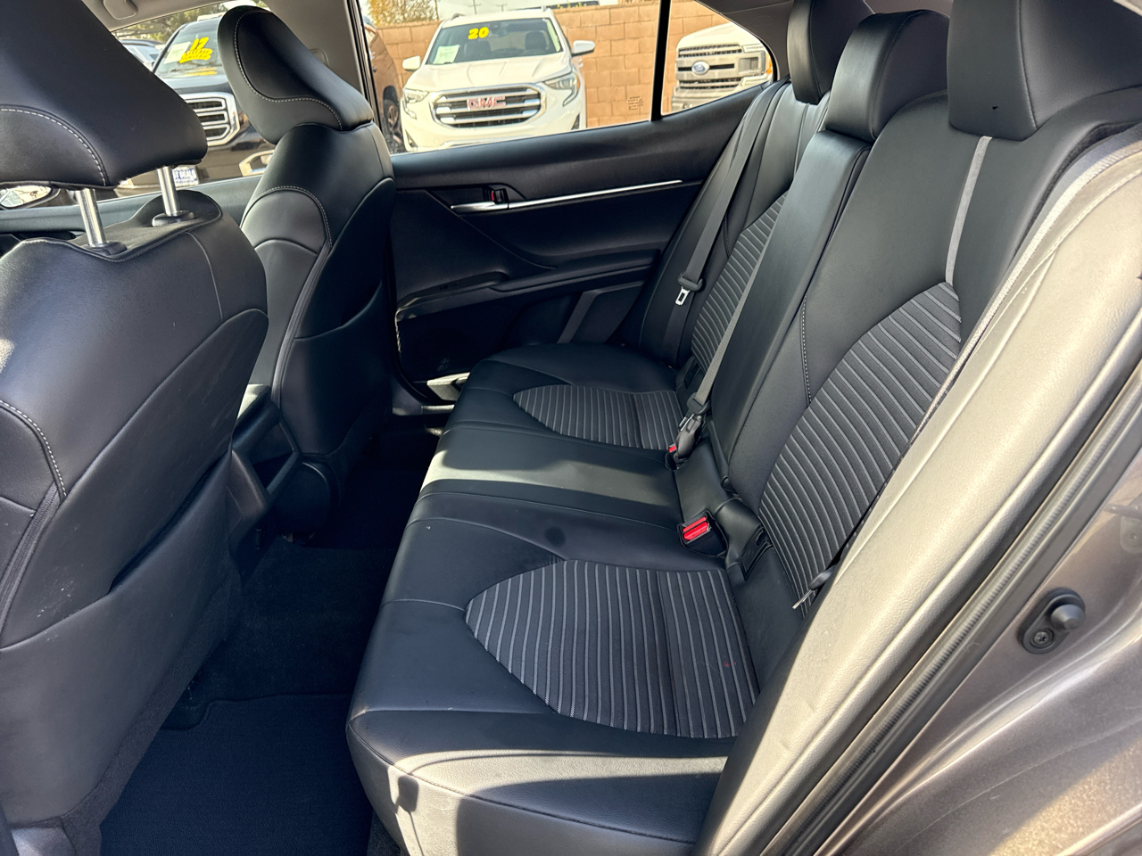 Toyota Camry SE Auto (Natl) 2023