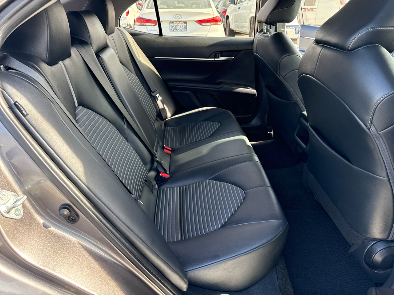 Toyota Camry SE Auto (Natl) 2023