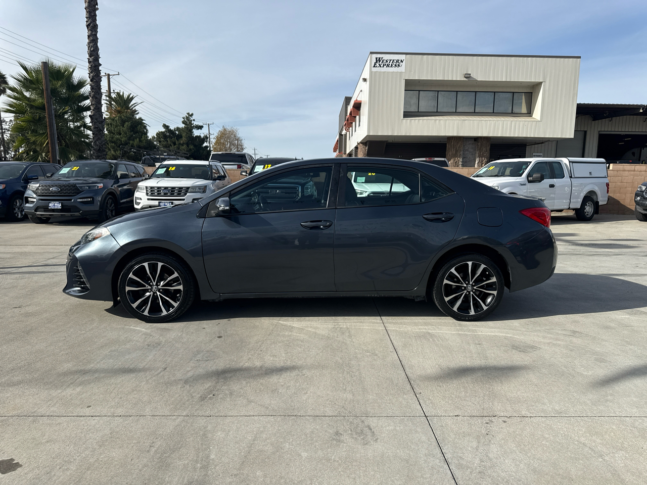 Toyota Corolla XSE CVT (Natl) 2019