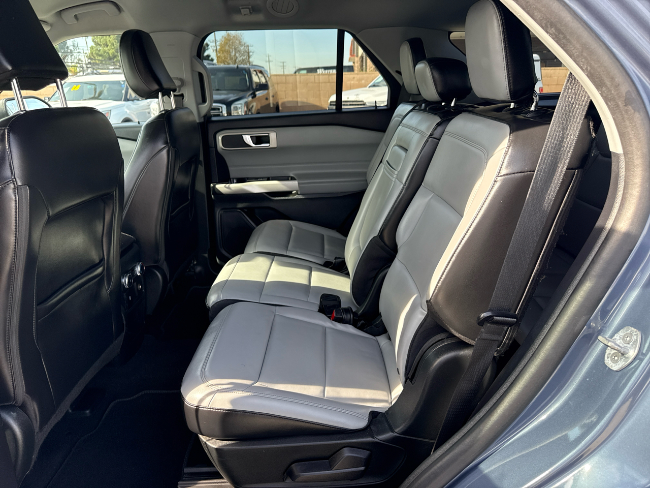 Ford Explorer XLT RWD 2021