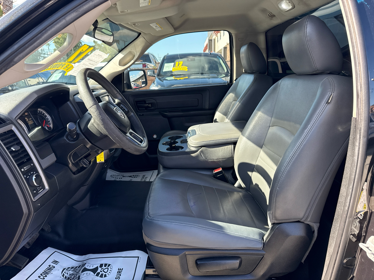 RAM 1500 2WD Reg Cab 120.5" Express 2017