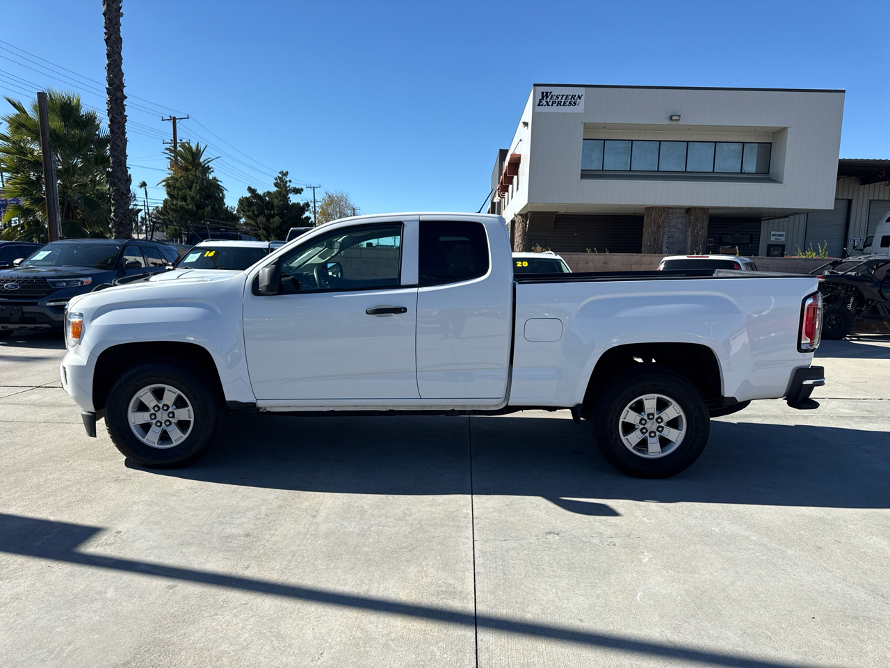 GMC Canyon 2WD Ext Cab 128.3" 2015