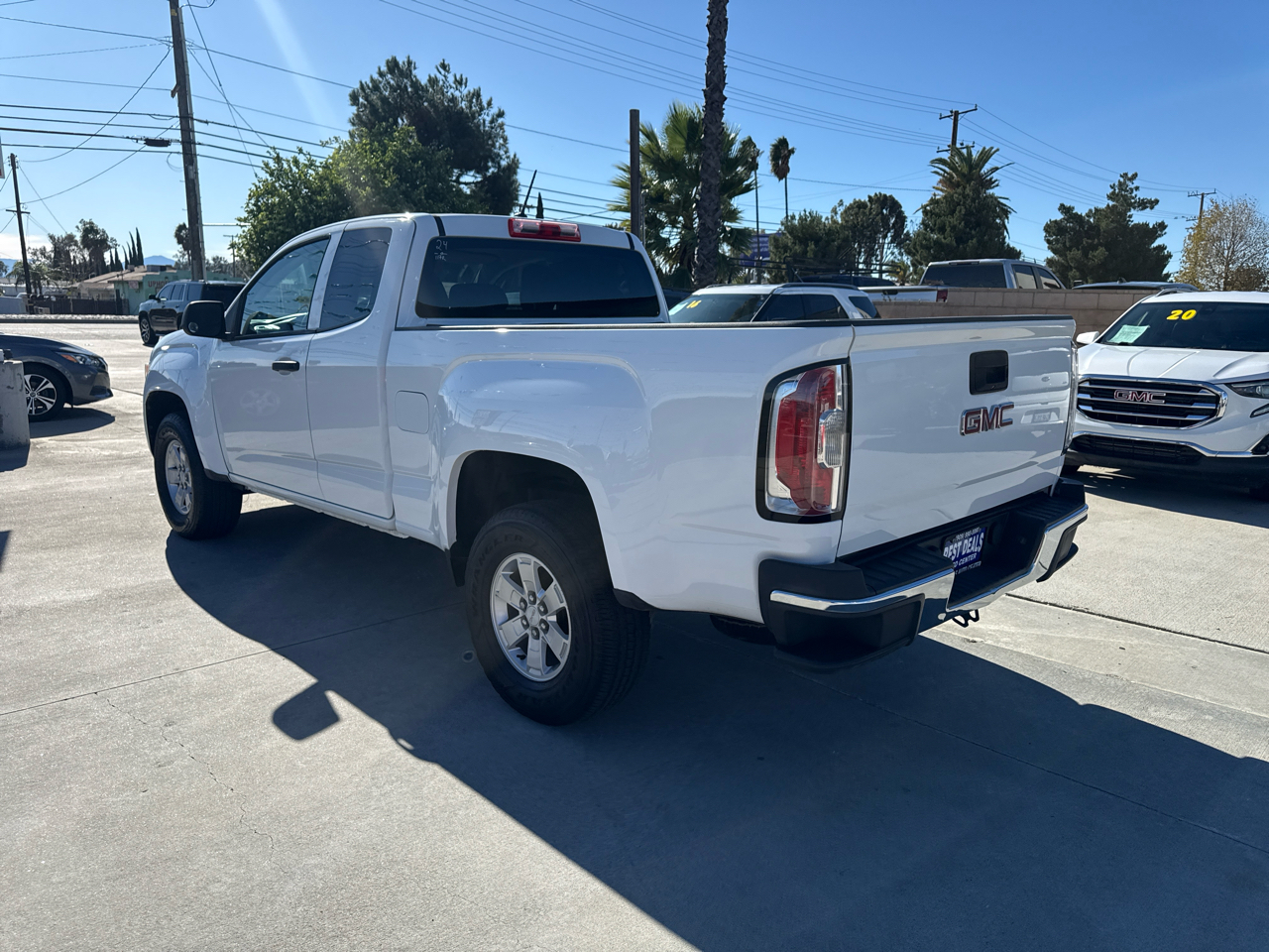 GMC Canyon 2WD Ext Cab 128.3" 2015