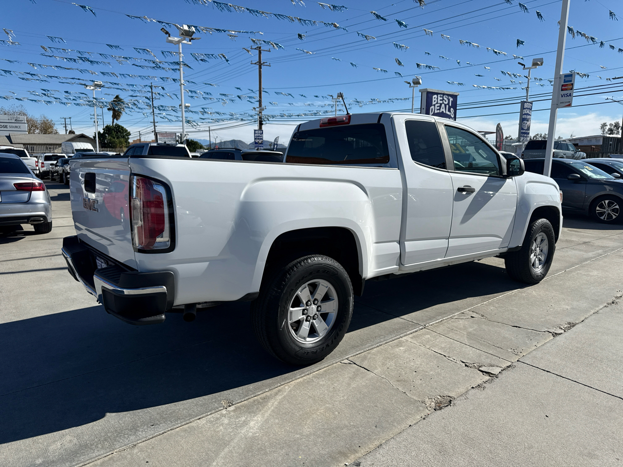GMC Canyon 2WD Ext Cab 128.3" 2015